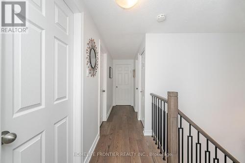 1 Denava Gate, Richmond Hill, ON - Indoor Photo Showing Other Room
