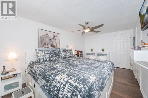 1 Denava Gate, Richmond Hill, ON - Indoor Photo Showing Bedroom