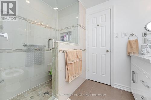 1 Denava Gate, Richmond Hill, ON - Indoor Photo Showing Bathroom