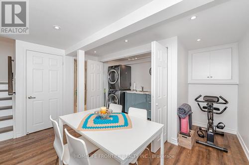1 Denava Gate, Richmond Hill, ON - Indoor Photo Showing Dining Room