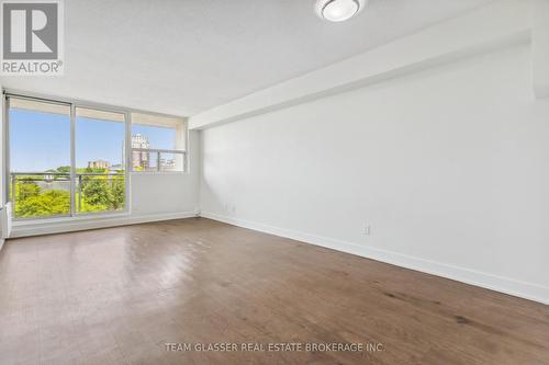 1112 - 21 King Street, London East (East K), ON - Indoor Photo Showing Other Room