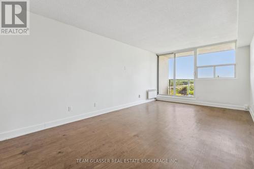 1112 - 21 King Street, London East (East K), ON - Indoor Photo Showing Other Room