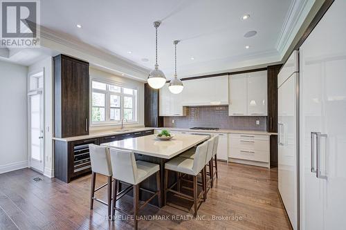 343 Tudor Avenue, Oakville, ON - Indoor