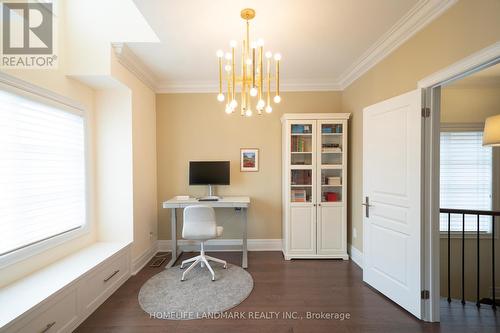 343 Tudor Avenue, Oakville, ON - Indoor