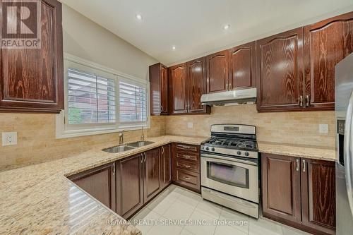 5918 Bassinger Place, Mississauga, ON - Indoor Photo Showing Kitchen With Double Sink