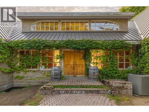 4614 Fuller Road, Kelowna, BC - Outdoor