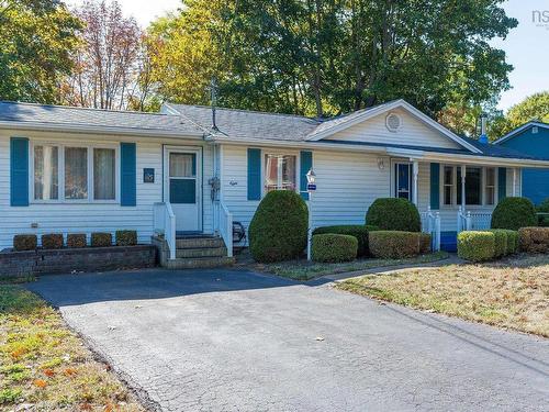 8 Redden Avenue, Kentville, NS 