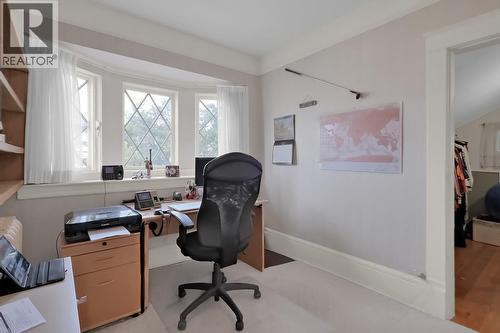 150 Edmonton Avenue, Penticton, BC - Indoor Photo Showing Office