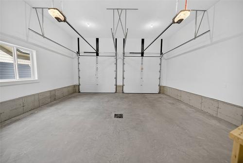 153 The Whins, Cranbrook, BC - Indoor Photo Showing Garage