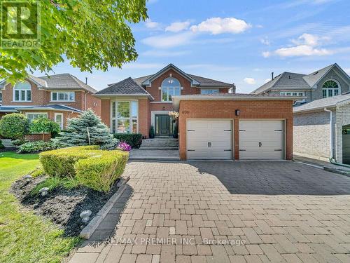 606 Brooker Ridge, Newmarket, ON - Outdoor With Facade