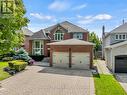 606 Brooker Ridge, Newmarket, ON  - Outdoor 