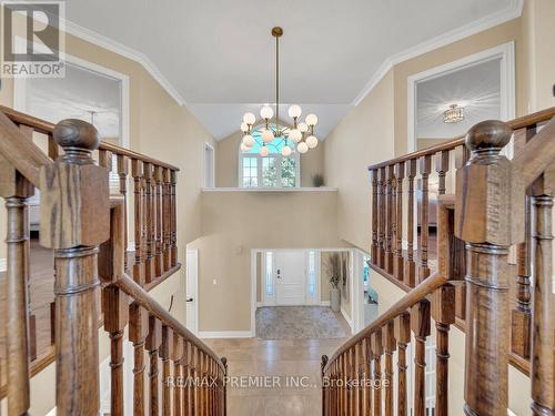 606 Brooker Ridge, Newmarket, ON - Indoor Photo Showing Other Room