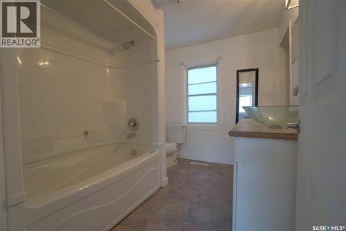 515 Osler Street, Regina, SK - Indoor Photo Showing Bathroom