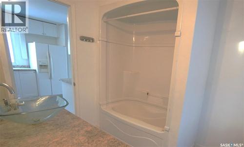 515 Osler Street, Regina, SK - Indoor Photo Showing Bathroom