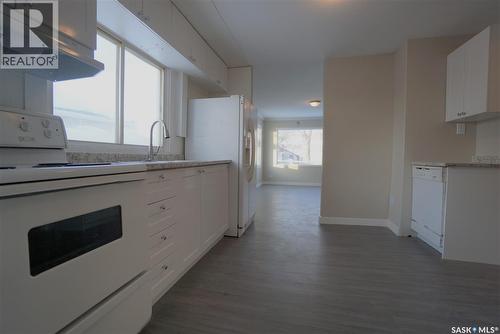 515 Osler Street, Regina, SK - Indoor Photo Showing Kitchen