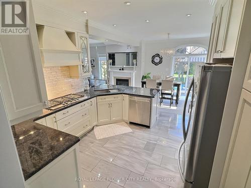 70 Colonel Bertram Road, Brampton, ON - Indoor Photo Showing Kitchen With Stainless Steel Kitchen With Upgraded Kitchen