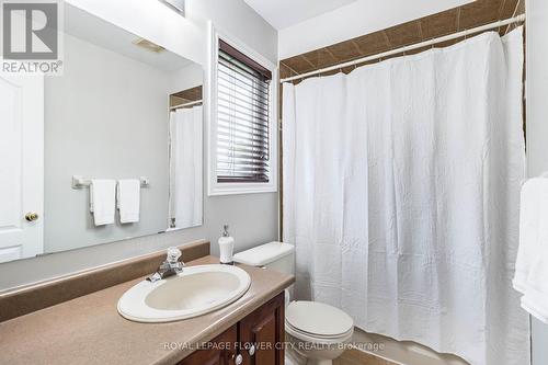 70 Colonel Bertram Road, Brampton, ON - Indoor Photo Showing Bathroom