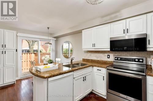 7 - 2006 Glenada Crescent, Oakville, ON - Indoor Photo Showing Kitchen With Double Sink
