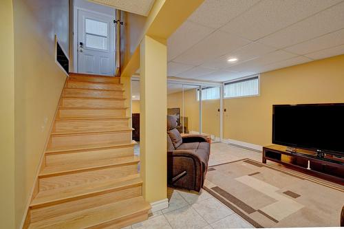 Staircase - 155 Rue Vanier, Sorel-Tracy, QC - Indoor