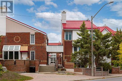 48 - 1 Place D'Armes, Kingston (East Of Sir John A. Blvd), ON - Outdoor