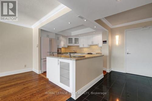 1702 - 160 George Street, Ottawa, ON - Indoor Photo Showing Kitchen