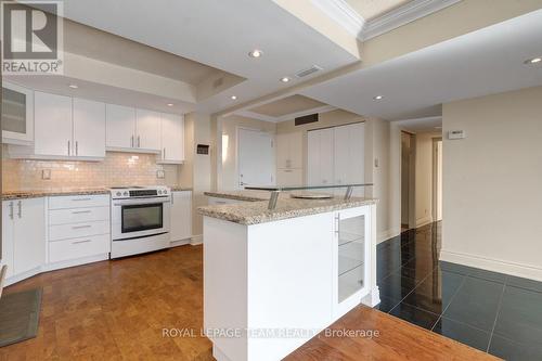 1702 - 160 George Street, Ottawa, ON - Indoor Photo Showing Kitchen With Upgraded Kitchen