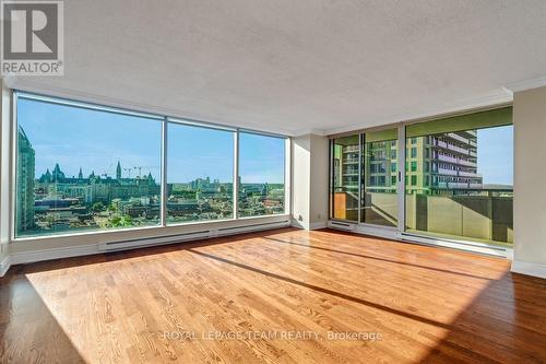 1702 - 160 George Street, Ottawa, ON - Indoor