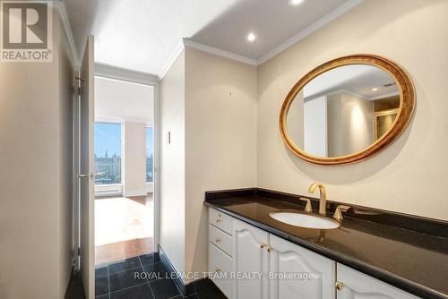 1702 - 160 George Street, Ottawa, ON - Indoor Photo Showing Bathroom