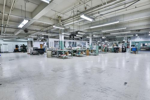 Intérieur - 9700Z Boul. Parkway, Montréal (Anjou), QC - Indoor Photo Showing Garage