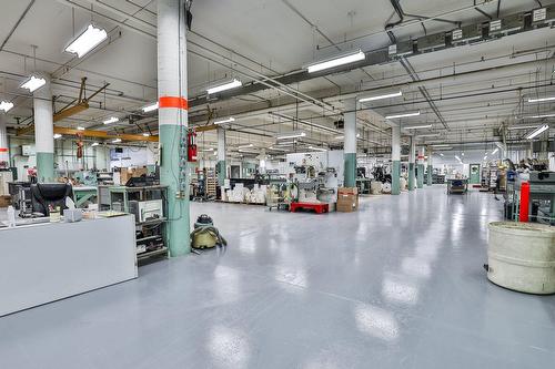 Intérieur - 9700Z Boul. Parkway, Montréal (Anjou), QC - Indoor Photo Showing Garage