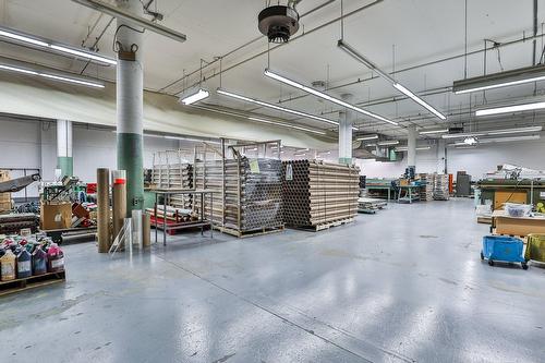 Intérieur - 9700Z Boul. Parkway, Montréal (Anjou), QC - Indoor Photo Showing Garage