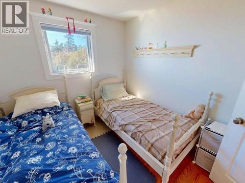 3176 Oceanview Lane, Savary Island, BC - Indoor Photo Showing Bedroom