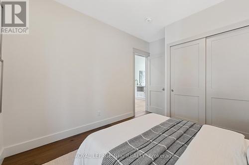 281 Elmwood Avenue, Fort Erie (Crystal Beach), ON - Indoor Photo Showing Bedroom