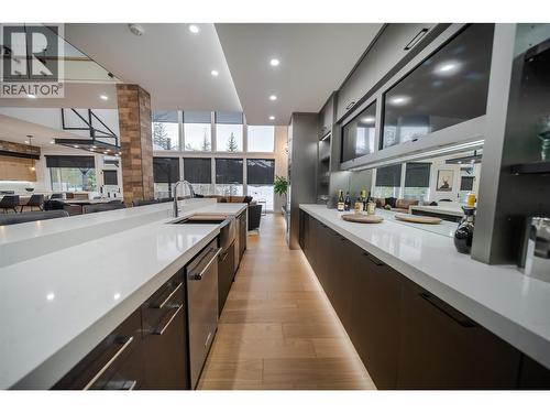 31 Mammoth Drive, Fernie, BC - Indoor Photo Showing Kitchen With Upgraded Kitchen