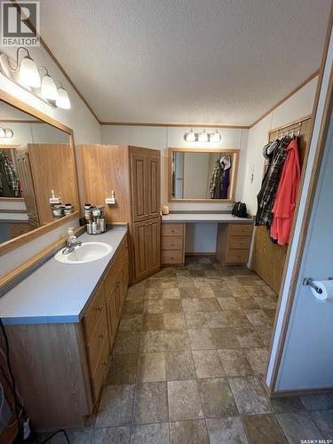 324 7Th Street, Alameda, SK 