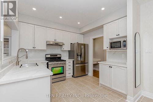 7108 Gablehurst Crescent, Mississauga, ON - Indoor Photo Showing Kitchen With Double Sink
