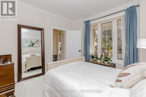 7108 Gablehurst Crescent, Mississauga, ON - Indoor Photo Showing Bedroom