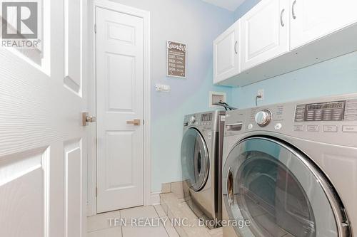 7108 Gablehurst Crescent, Mississauga, ON - Indoor Photo Showing Laundry Room