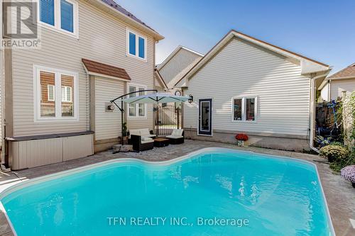 7108 Gablehurst Crescent, Mississauga, ON - Outdoor With In Ground Pool With Exterior