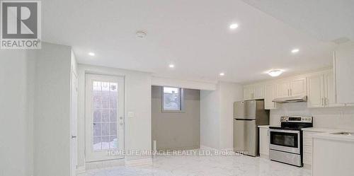 53 Emerald Coast Trail, Brampton, ON - Indoor Photo Showing Kitchen
