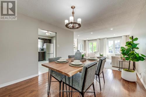 2309 Malcolm Crescent, Burlington, ON - Indoor Photo Showing Dining Room