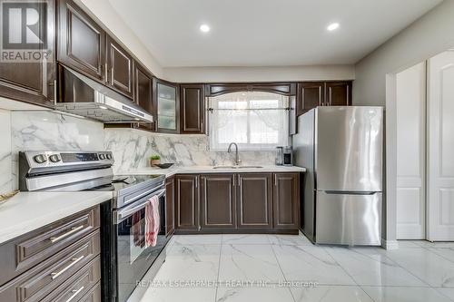 2309 Malcolm Crescent, Burlington, ON - Indoor Photo Showing Kitchen With Stainless Steel Kitchen