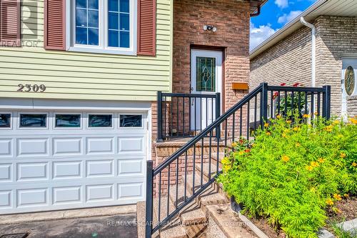 2309 Malcolm Crescent, Burlington, ON - Outdoor