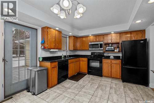 1218 7Th Street E, Prince Albert, SK - Indoor Photo Showing Kitchen