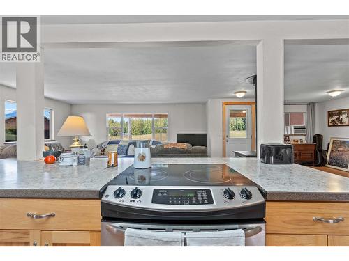 1168 Mallory Road Se, Enderby, BC - Indoor Photo Showing Kitchen