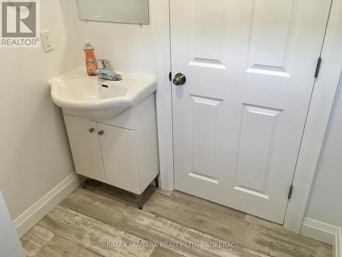 163 Welland Avenue, St. Catharines (Downtown), ON - Indoor