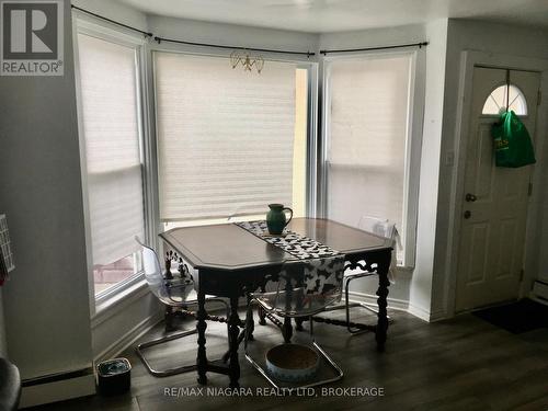 Eat In Kitchen with lovely Bay Window - 163 Welland Avenue, St. Catharines (Downtown), ON - Indoor Photo Showing Dining Room