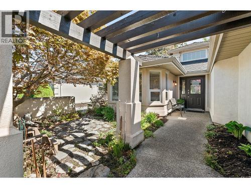 3889 Gallaghers Grange, Kelowna, BC - Outdoor With Deck Patio Veranda