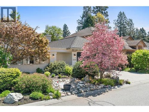 3889 Gallaghers Grange, Kelowna, BC - Outdoor