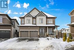 921 BECKTON HEIGHTS  Ottawa, ON K2S 2X5